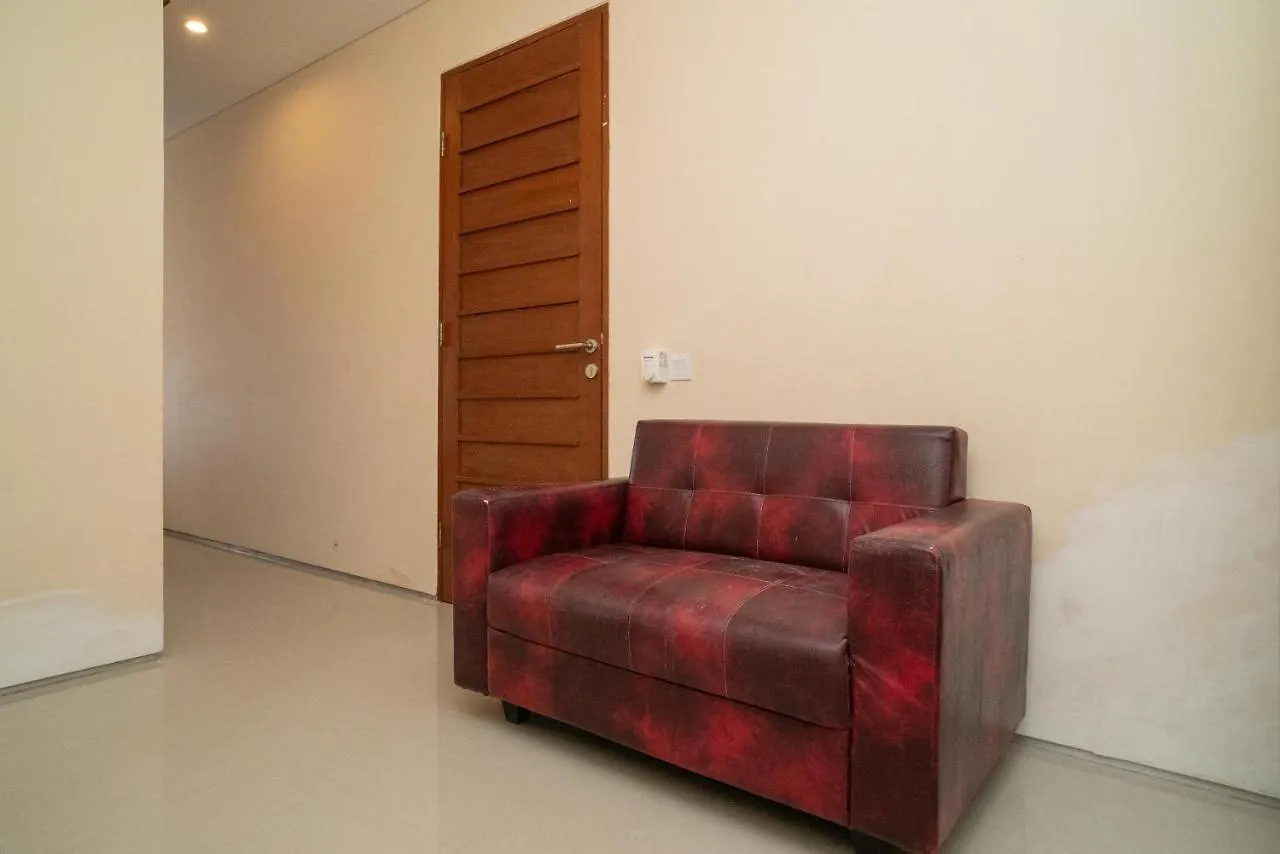 ホテル Reddoorz Near Itdc Nusa Dua ヌサドゥア インドネシア